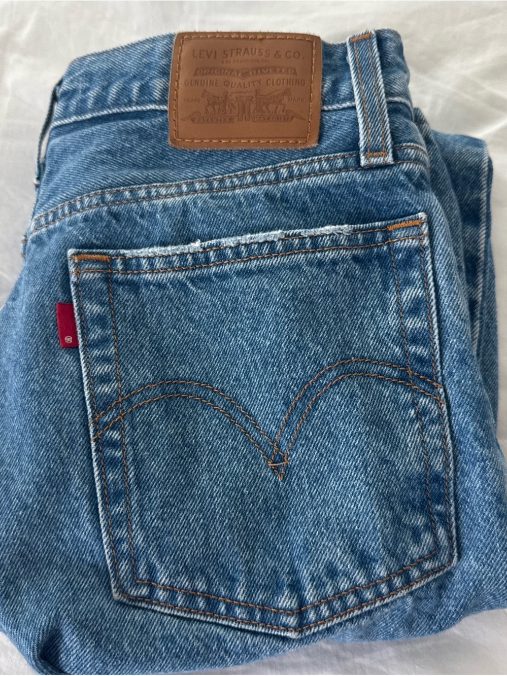 Wedgie Straight Levi's Light Blue Straight Leg Jeans